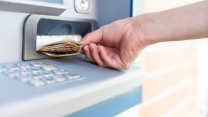 How Much Money Does A Atm Hold