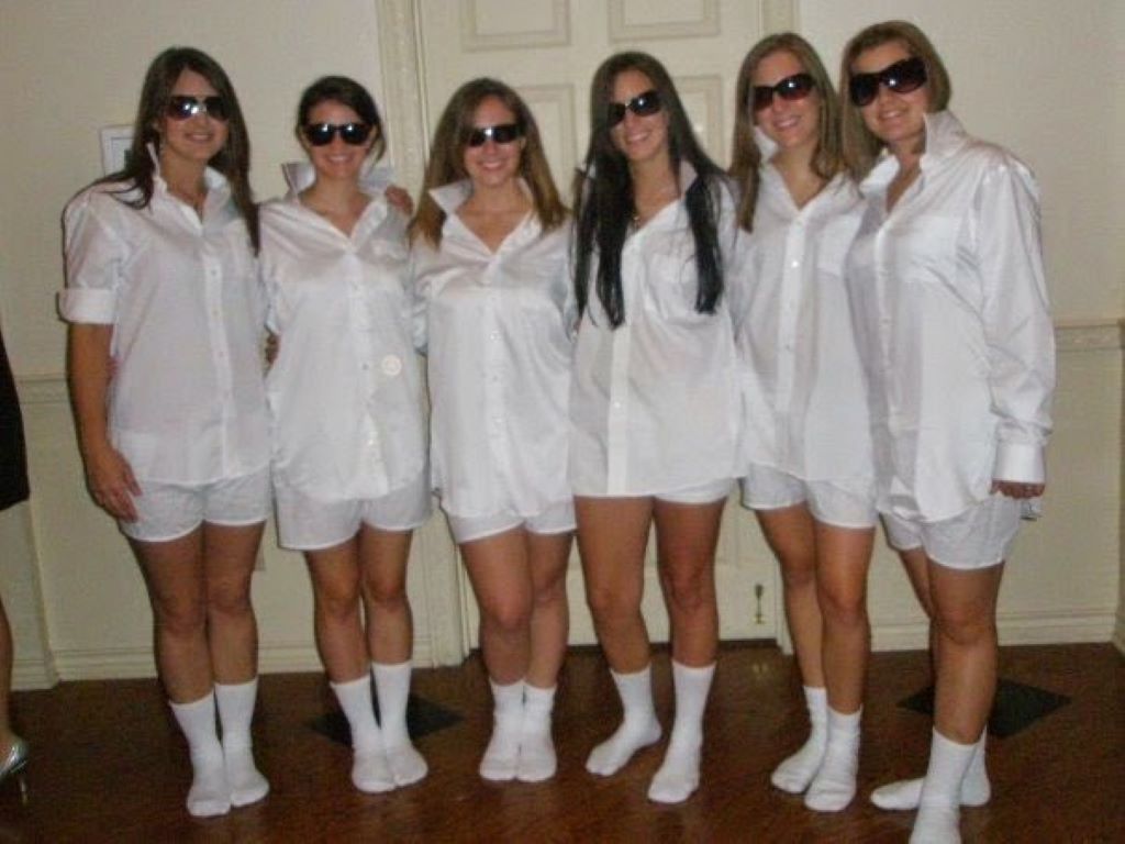 Recreating Joel Goodsen's Iconic Look: Your Guide to Risky Business Costumes