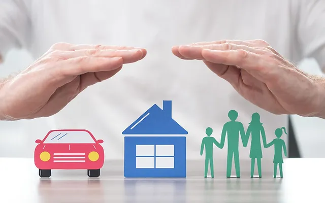 What are the different types of insurance and what are the major differences among them